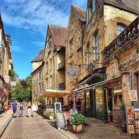 Daire Rouge Passion Sarlat-la-Canéda